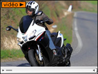 Essai SRV 850 : Aprilia aussi a son Hyperscooter !