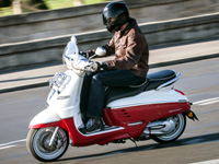 Essai scooter Peugeot Django 125 : néo-rétro-boulot-dodo