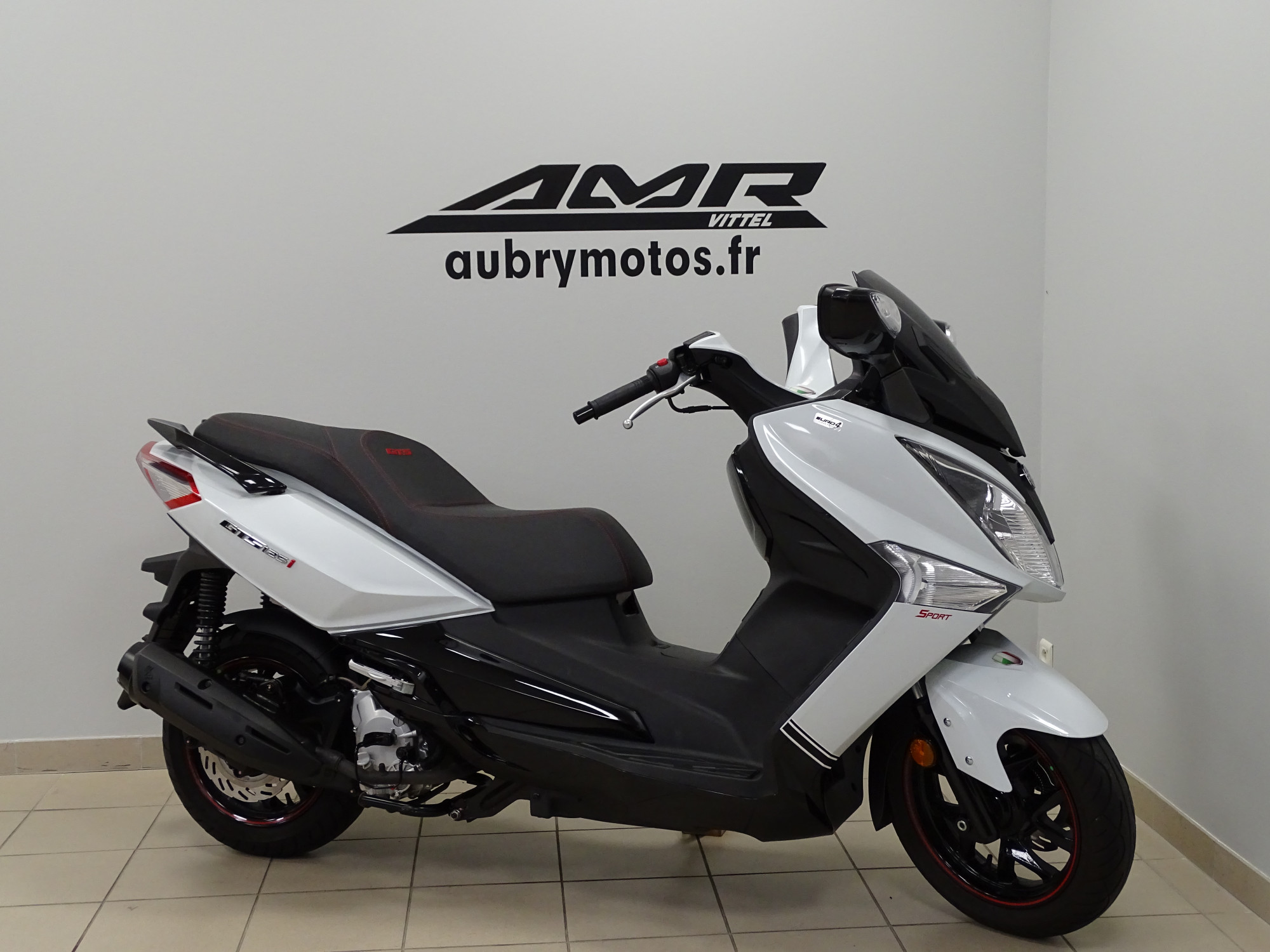 SYM 125 GTS 125 SPORT