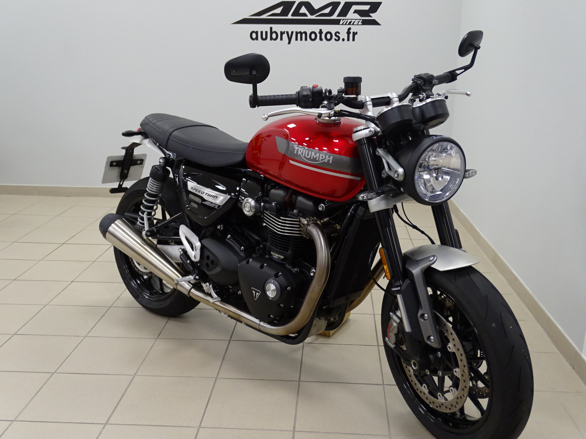 TRIUMPH 1200 SPEED TWIN 1200