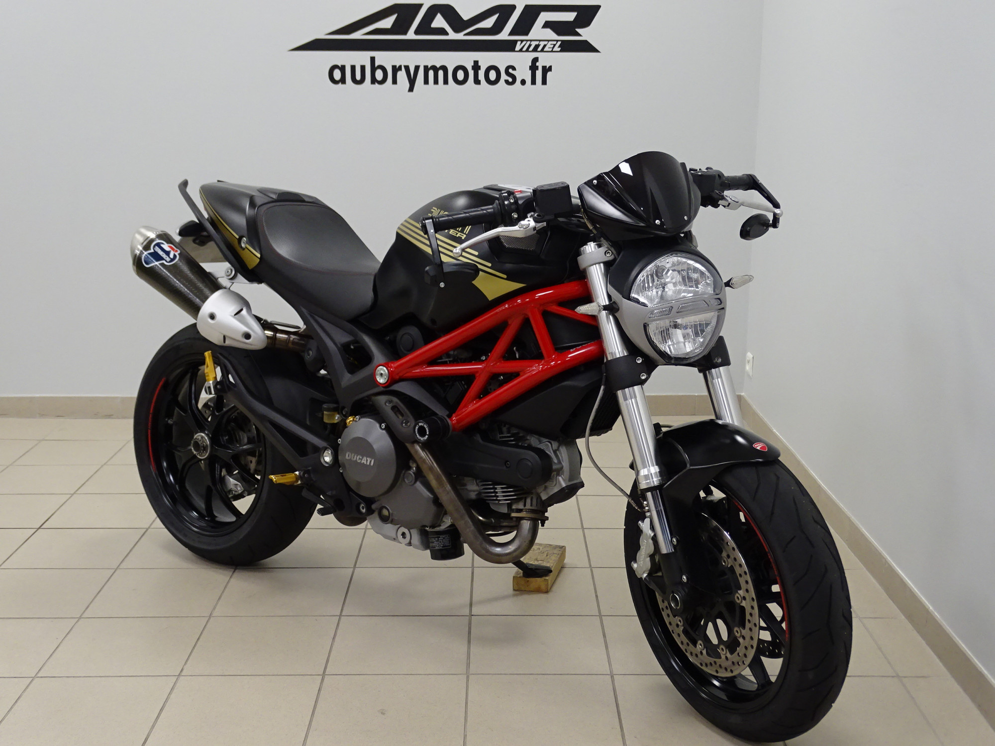 DUCATI 796 796 MONSTER