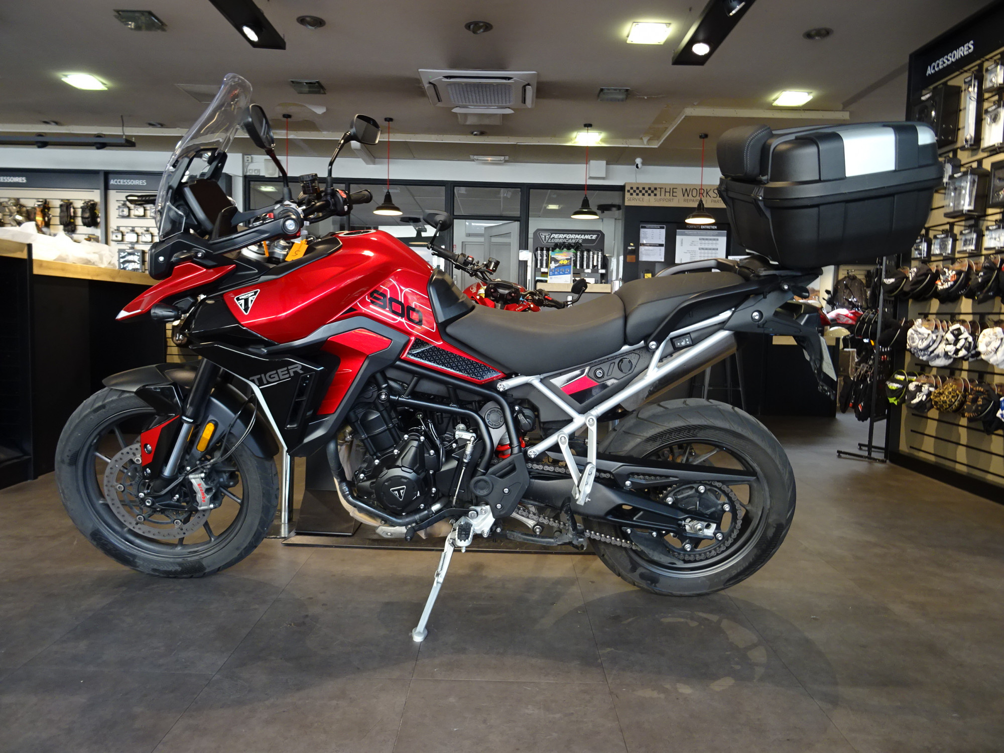 TRIUMPH 900 Tiger 900 GT PRO