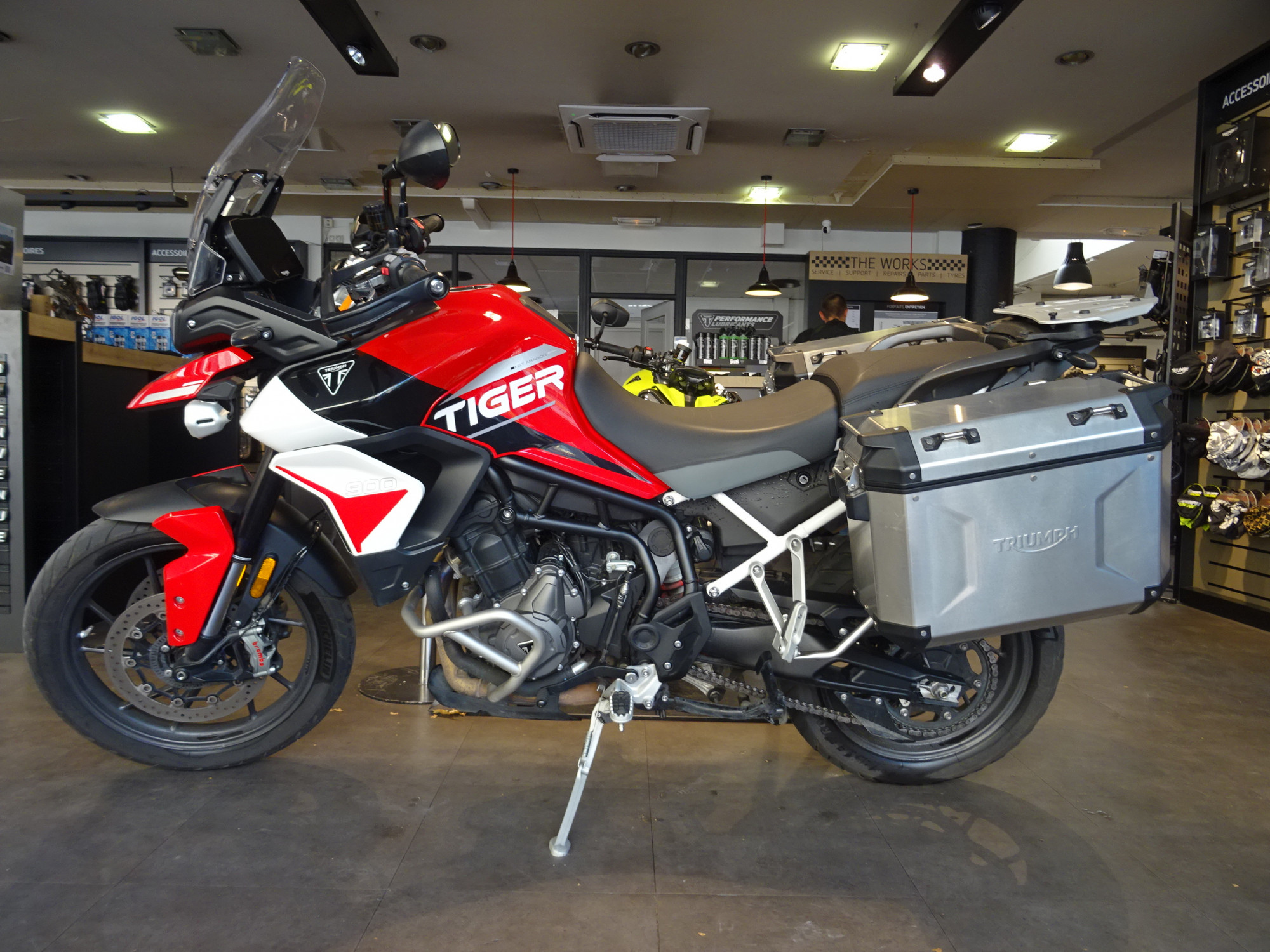 TRIUMPH 888 TIGER 900 GT ARAGON EDITION