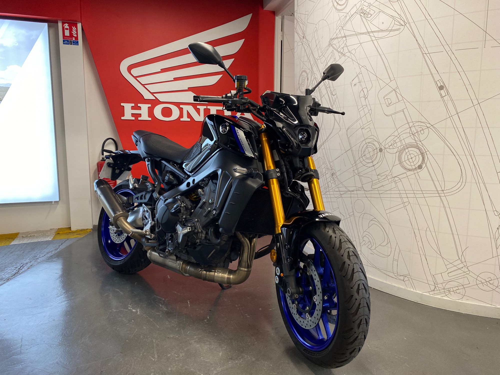 YAMAHA 850 MT-09 SP