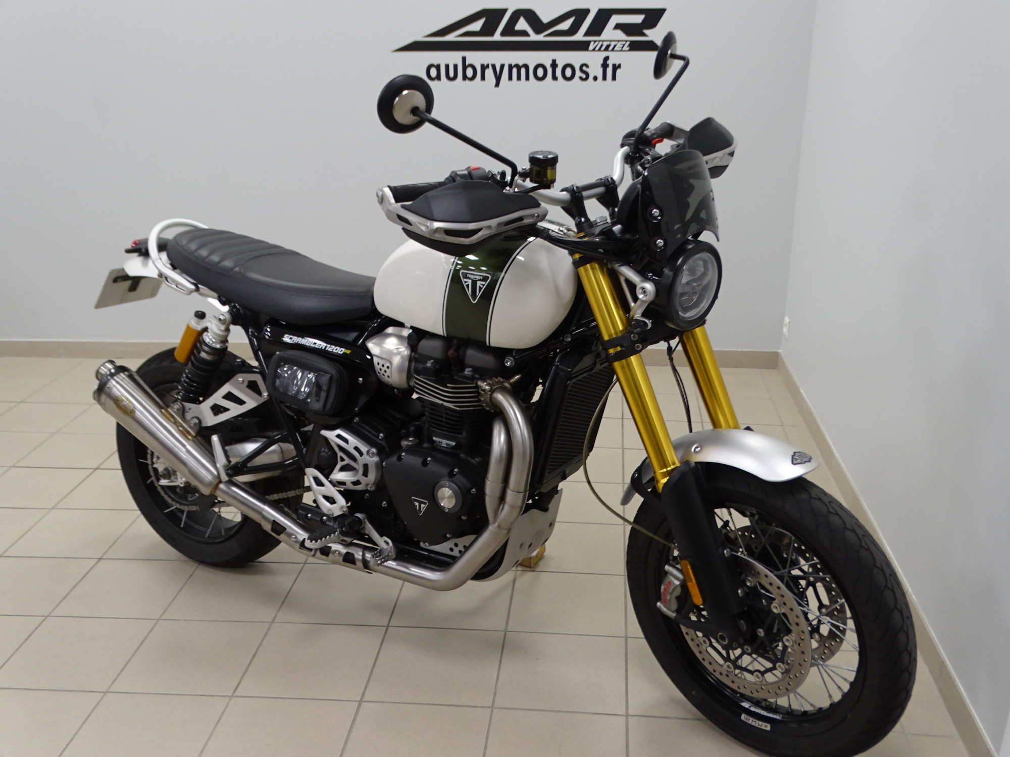 TRIUMPH 1200 SCRAMBLER 1200 XE