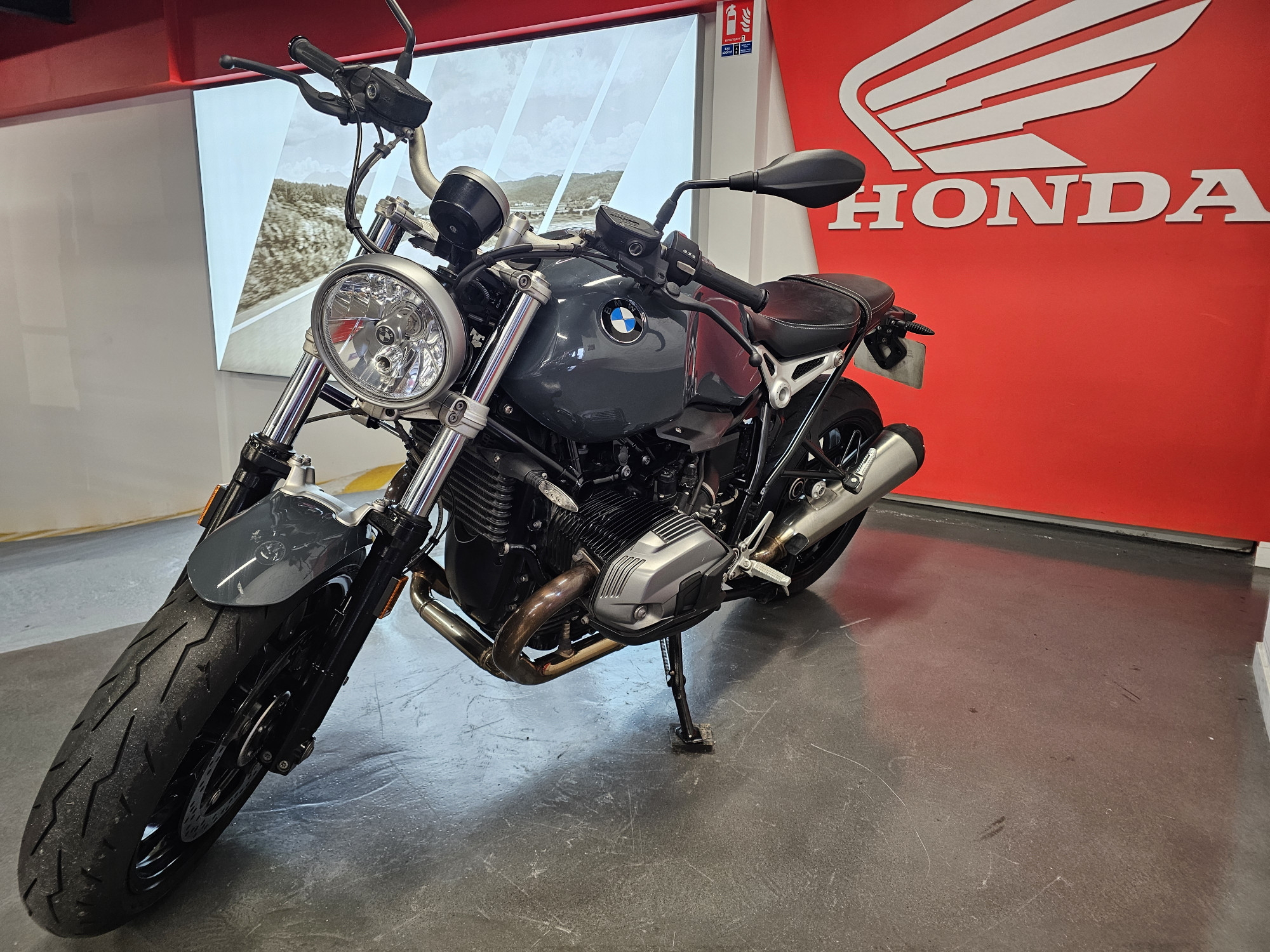 BMW 1200 R NineT PURE