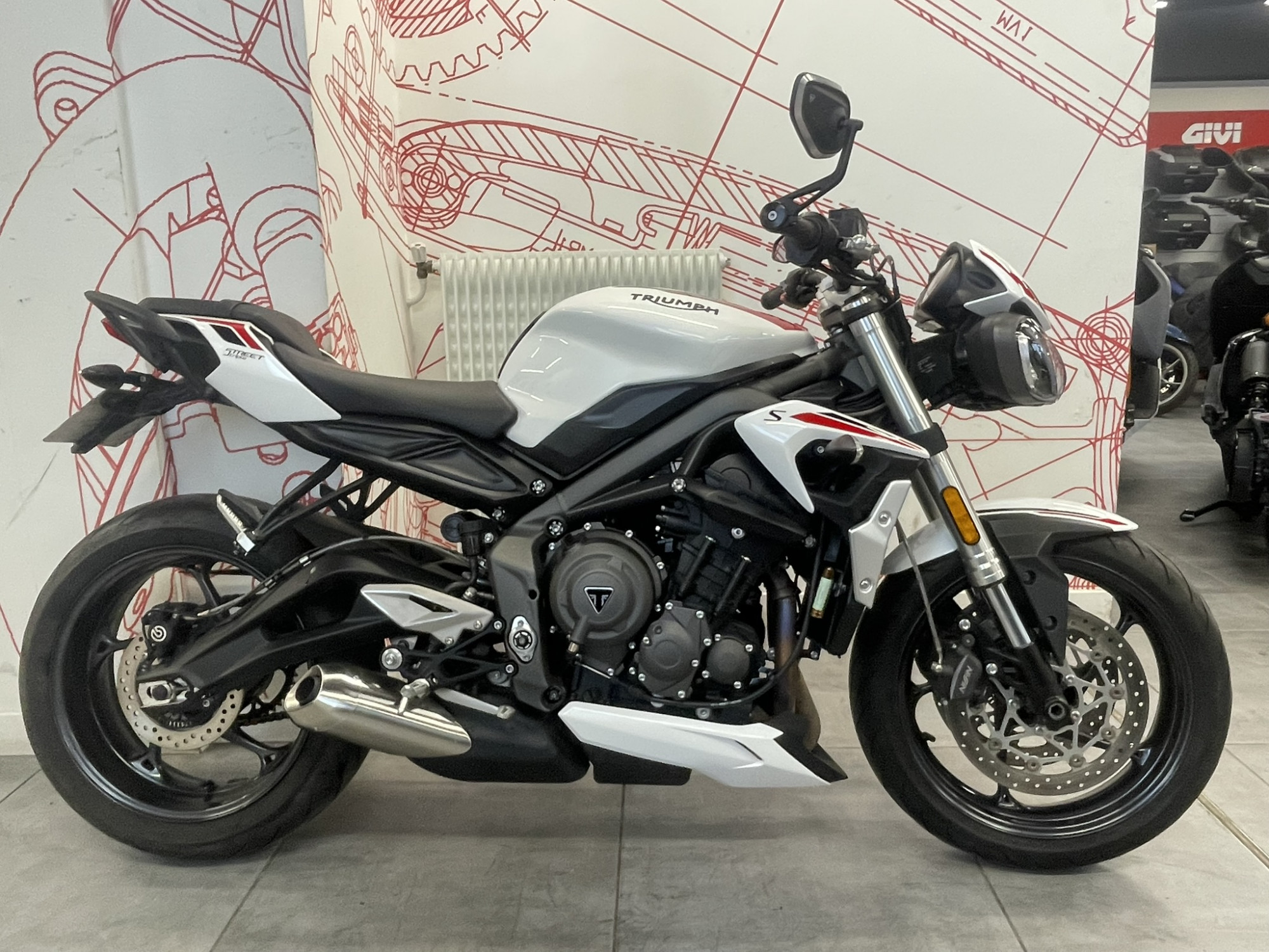 TRIUMPH 660 STREET TRIPLE 660 S