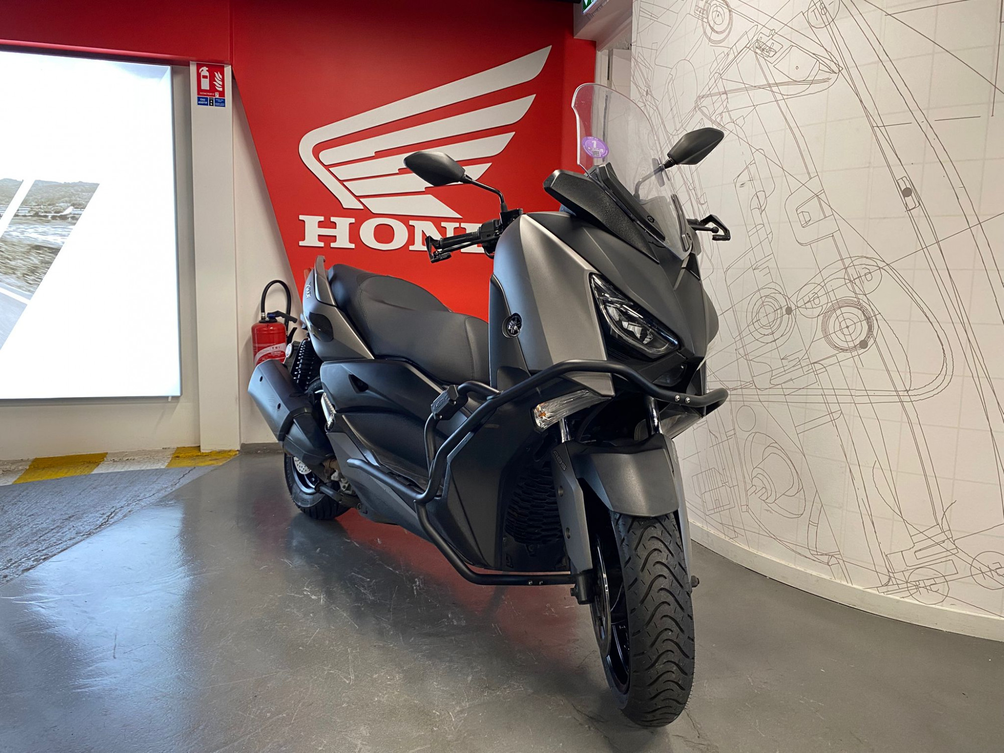 YAMAHA 400 X-MAX 300