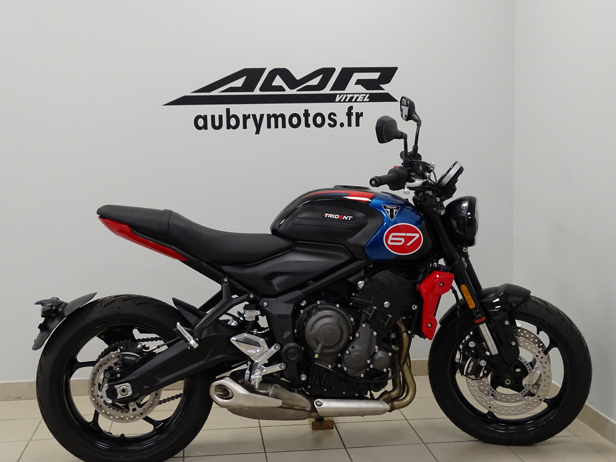 TRIUMPH 660 TRIDENT 660