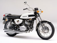 Flashback sur la Kawasaki 500 H1 Mach III