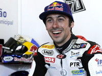 WSBK 2011 : Laverty rejoindra Melandri chez Yamaha