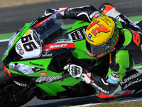 WSBK Magny-Cours : Sykes en pole pour le titre 2012 ?