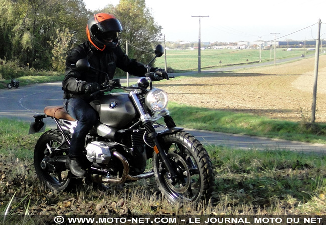  Duel nineT Scrambler Vs T120 Black : t'as le look bobo !