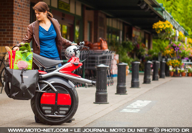 Après le scooter à trois roues, la mob électrique à une roue ?