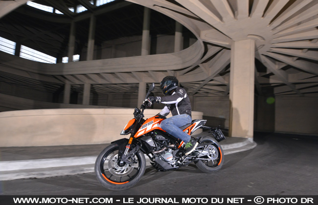 Essai 125 Duke : grosse mise à jour pour la petite KTM