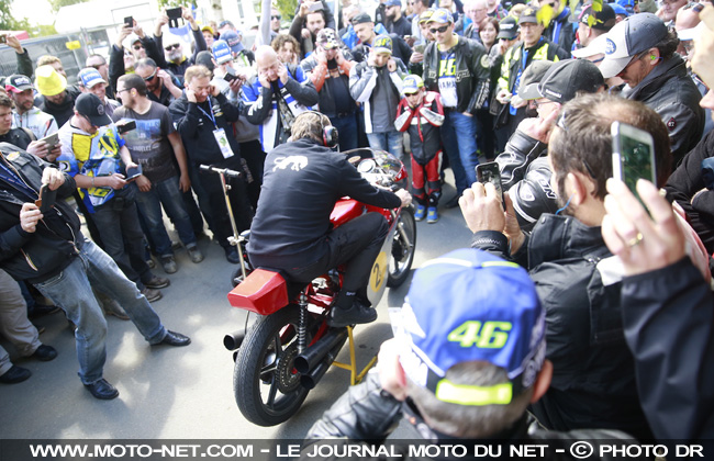 Les anciennes vedettes des Grand Prix Moto étaient de sortie au Mans