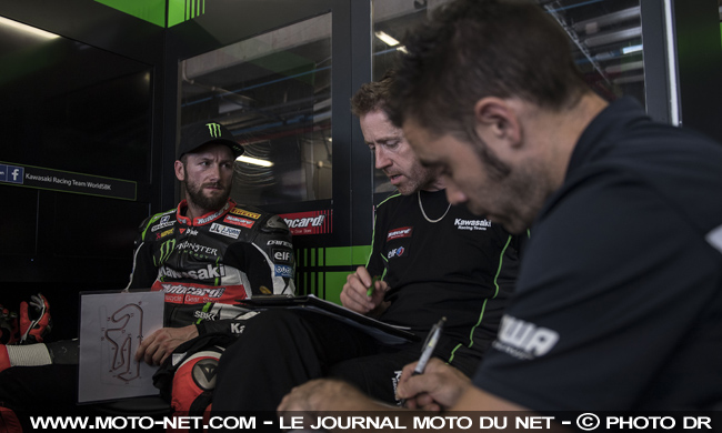  WSBK : les teams officiels Honda et Kawasaki s'entrainent à Portimao