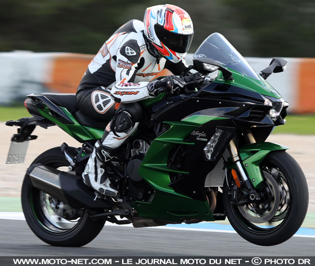  Essai longue durée des gants moto Alpinestars SP-8