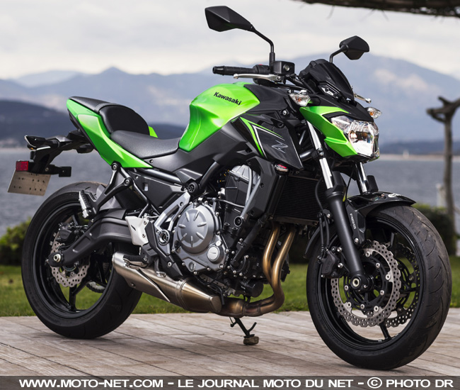 Quelle moto A2 choisir chez Kawasaki ? Z900 70 kW, Ninja 400 et compagnie