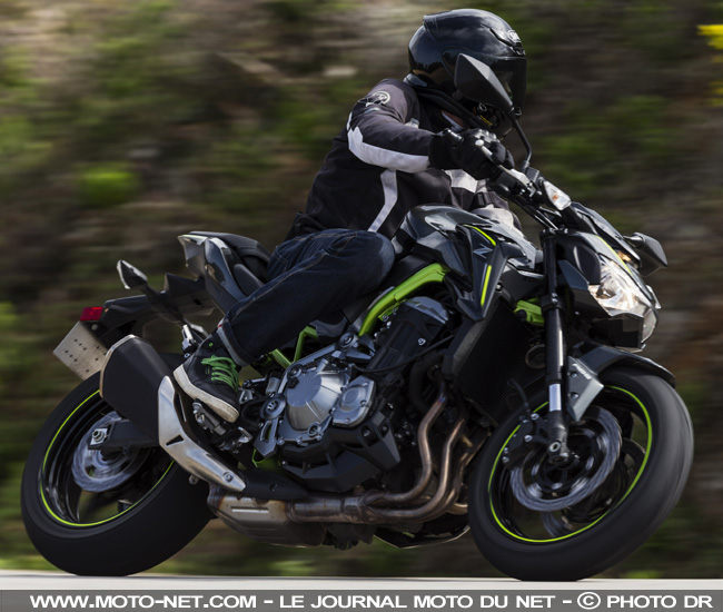 Quelle moto A2 choisir chez Kawasaki ? Z900 70 kW, Ninja 400 et compagnie