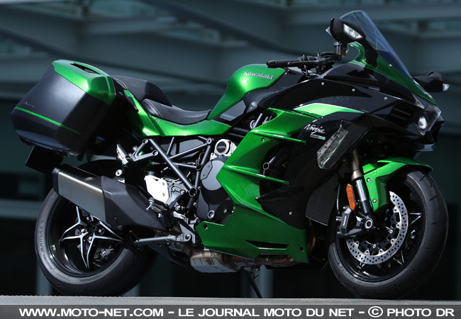  Essai Kawasaki Ninja H2 SX : moto routière sportive, en vert et contre tout...