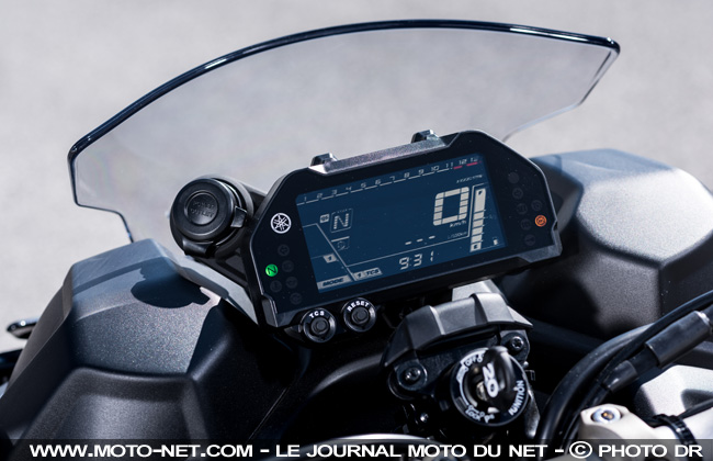  Essai Yamaha Niken : essayer la moto trois-roues, c'est la dompter