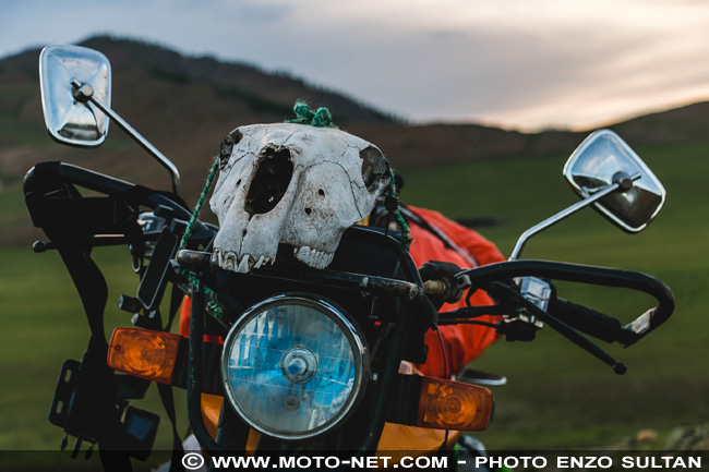 Série road trip : Voyage moto de Paris en Mongolie sur une Honda Transalp