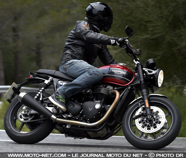  Essai Speed Twin : le roadster Triumph pour speeder à la cool