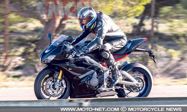 Nouveauté Triumph : la future Daytona 765 grillée en plein test