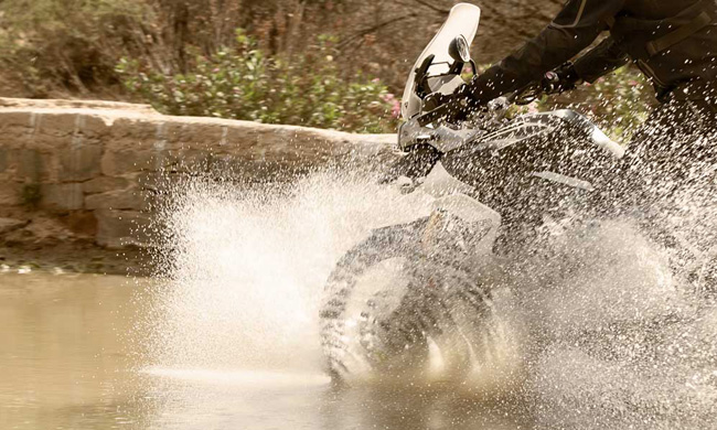  [Vidéo] Les Tiger 900 de Triumph bientôt sous le feu des projecteurs 