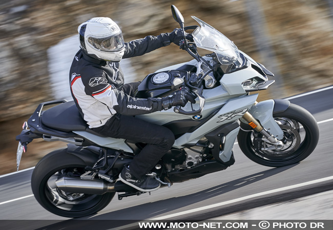 Essai BMW S1000XR 2020 : hyper sportive, sans en avoir l'RR