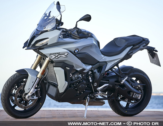 Essai BMW S1000XR 2020 : hyper sportive, sans en avoir l'RR