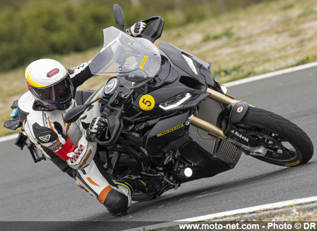 Essai pneu moto Sport Touring : Dunlop RoadSmart IV