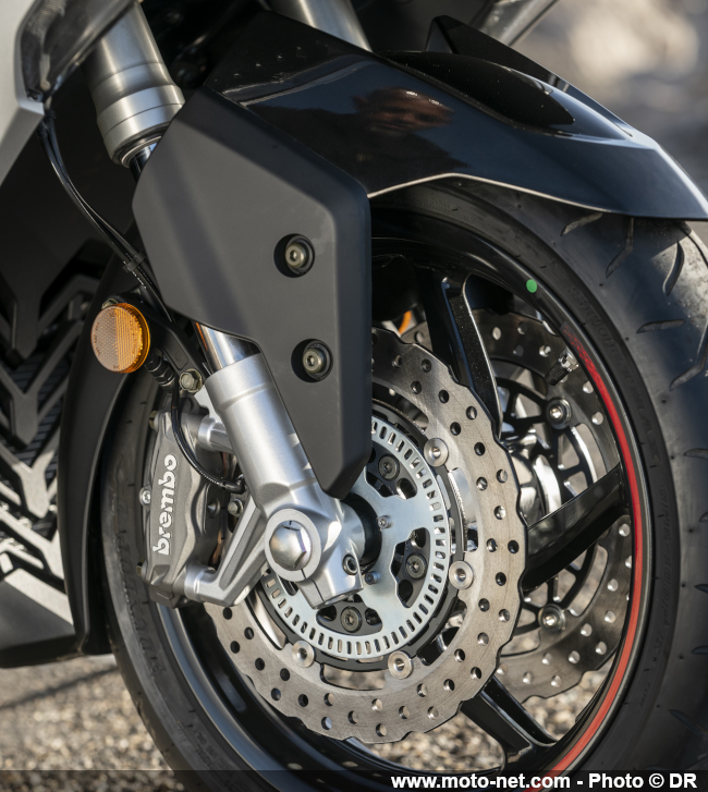 Essai AK Premium : le maxiscooter Kymco offre le max de tech