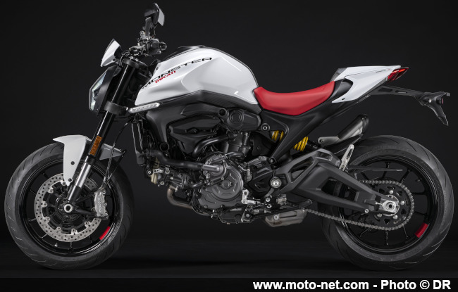Petit coup de blanc à la santé du Monster chez Ducati 