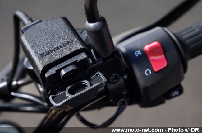 Essai Kawasaki Eliminator 500 : remake tout gentil du muscle-bike Kawasaki 
