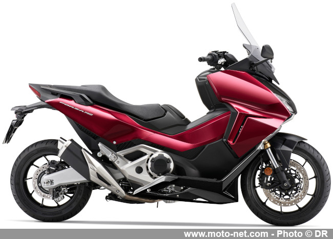 Honda dévoile les nouveaux coloris 2024 de ses X-Adv et Forza 750 