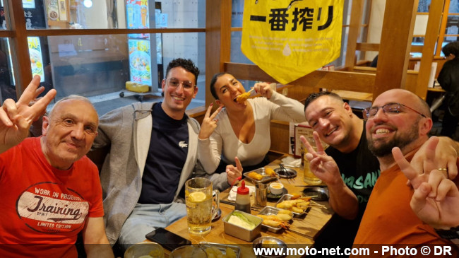 Kawasaki La Défense et ses clients posent les roues au Japon Kawasaki La Défense et ses clients posent les roues au Japon