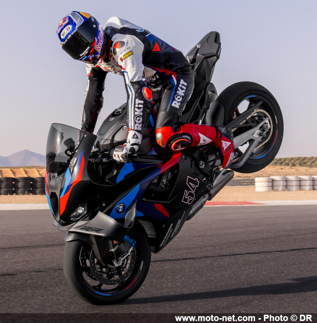 BMW met à jour ses sportives RR et maxiroadsters R en 2025 