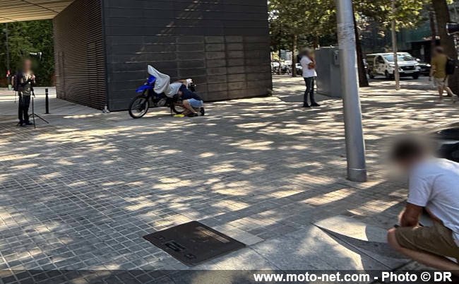Une future moto Yamaha photographiée en plein séance... photo