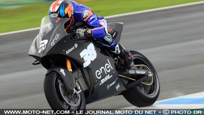 Bradley Smith en tête des essais MotoE à Jerez devant Niki Tuuli et Mike di Meglio